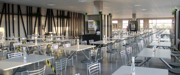 Mesas e cadeiras para Refeitório e Restaurante Industrial