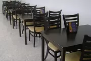Mesas e cadeiras para restaurante